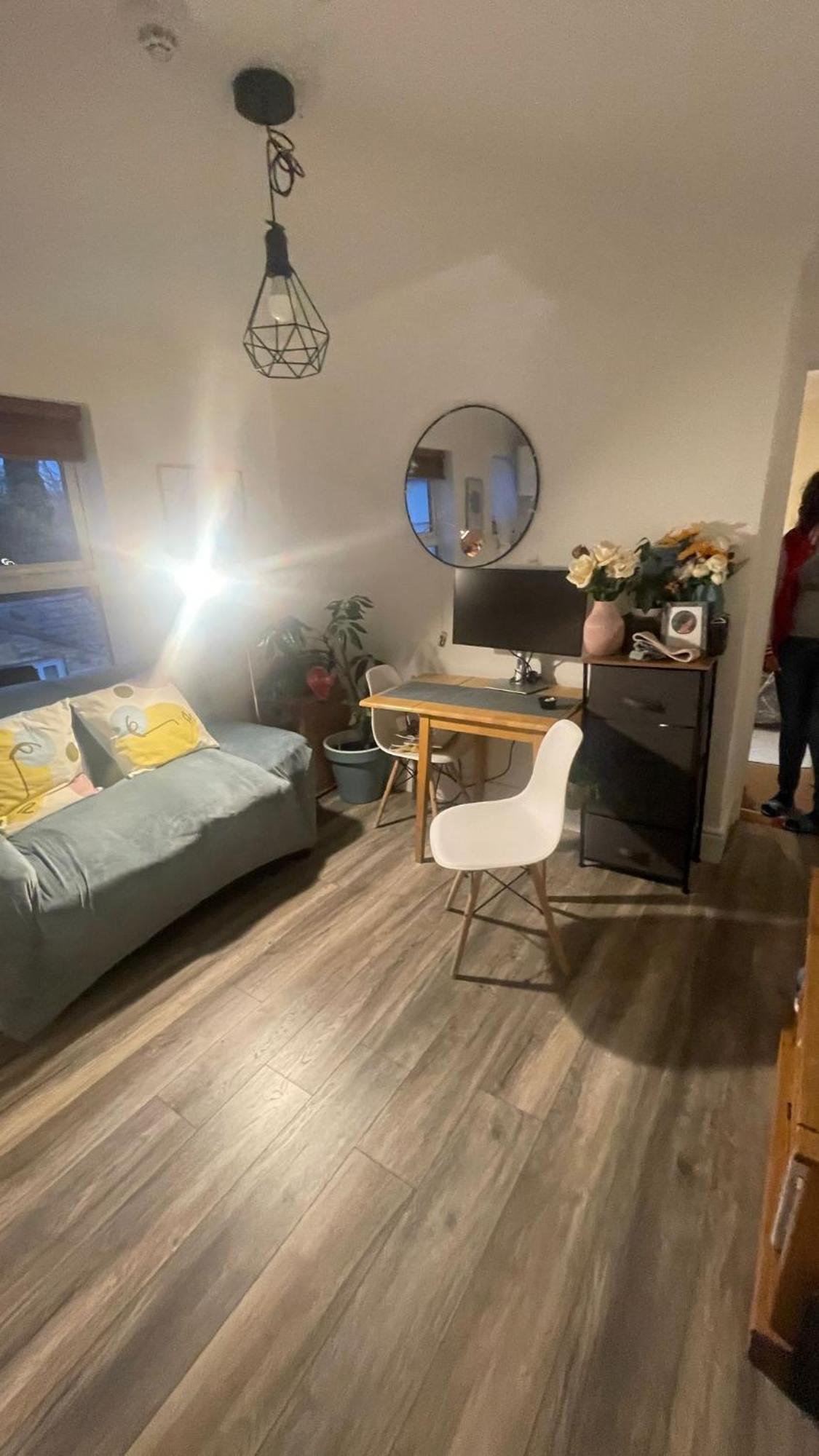 Apartment Small 1 Bedroom Near Centre *