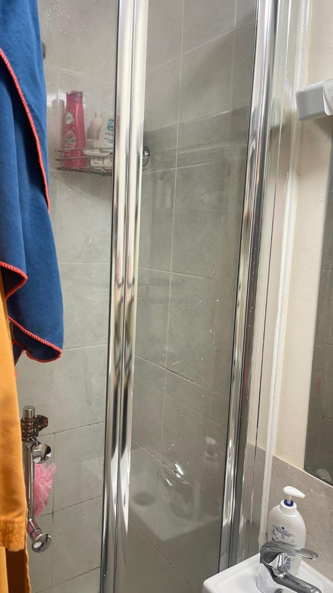 Small 1 Bedroom Near Centre