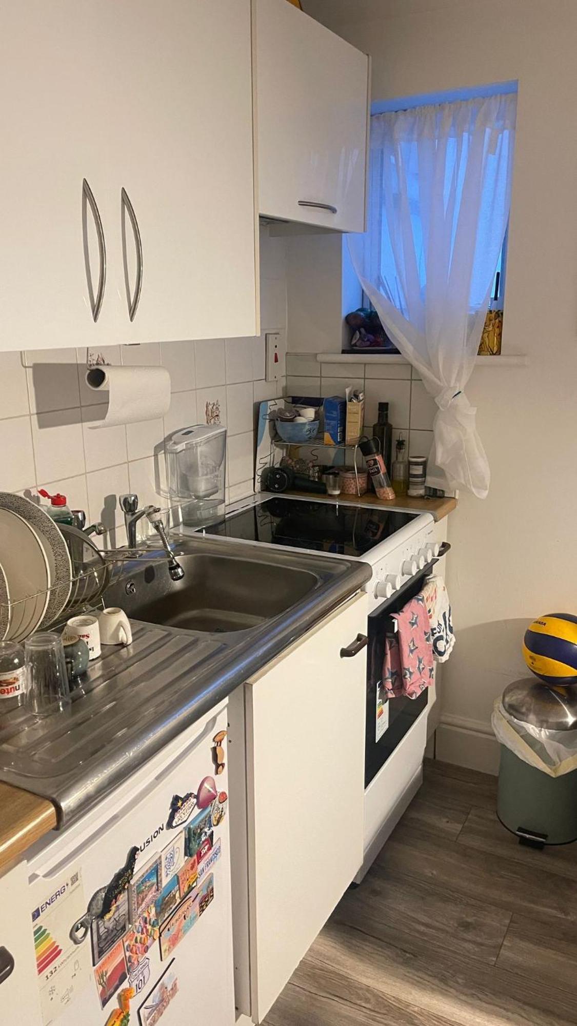 Apartment Small 1 Bedroom Near Centre